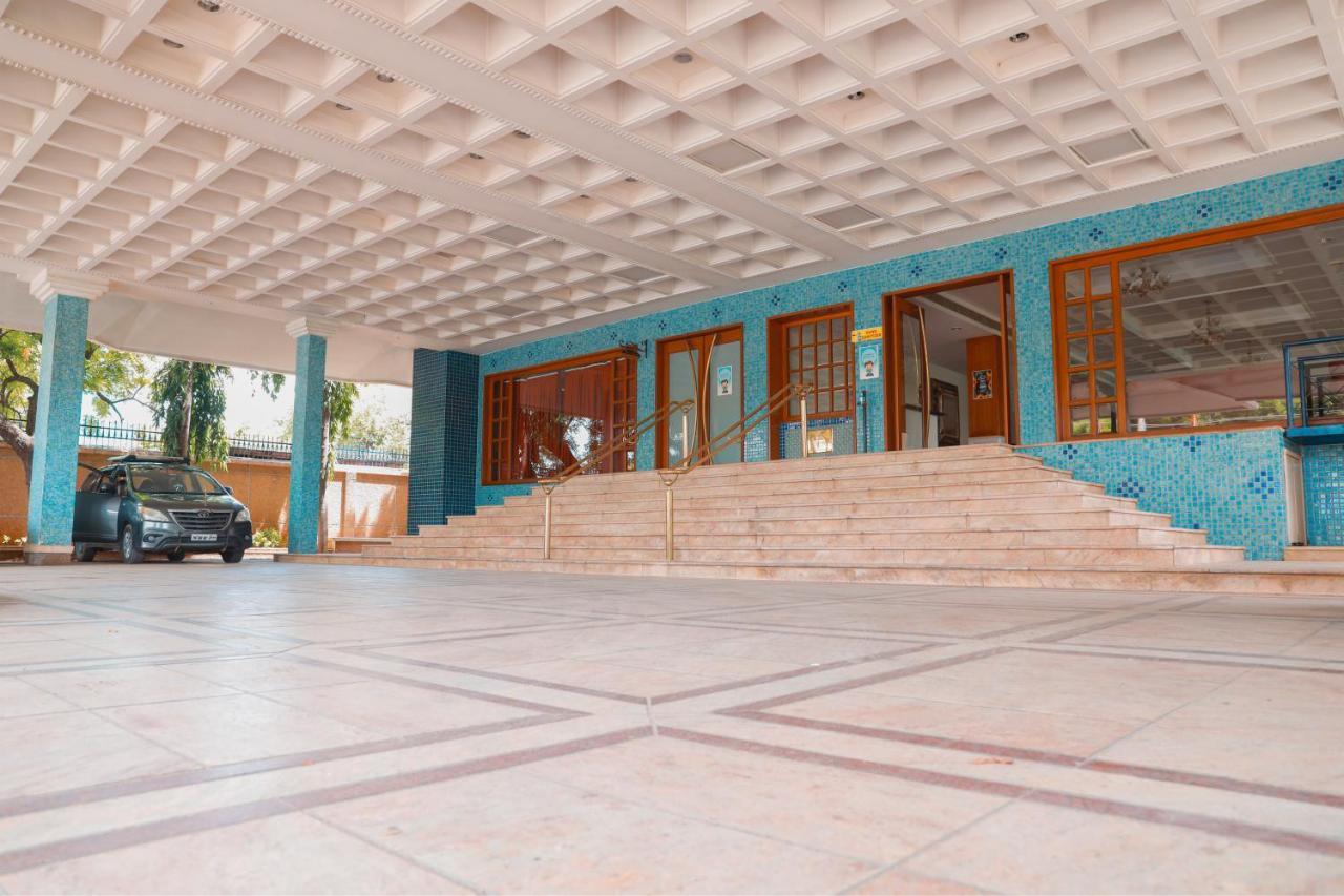 Bell Hotel Sivakāsi Extérieur photo