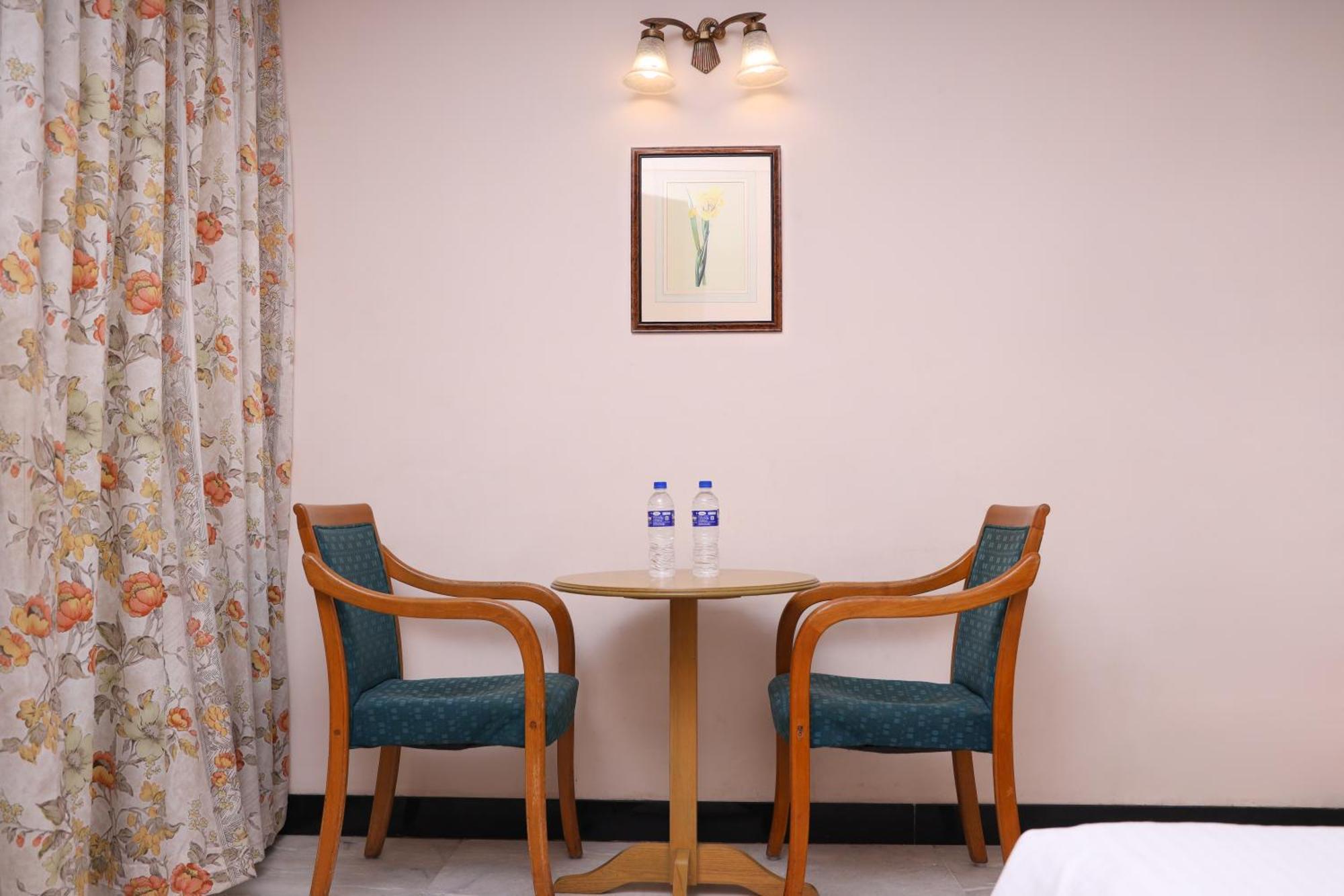 Bell Hotel Sivakāsi Extérieur photo