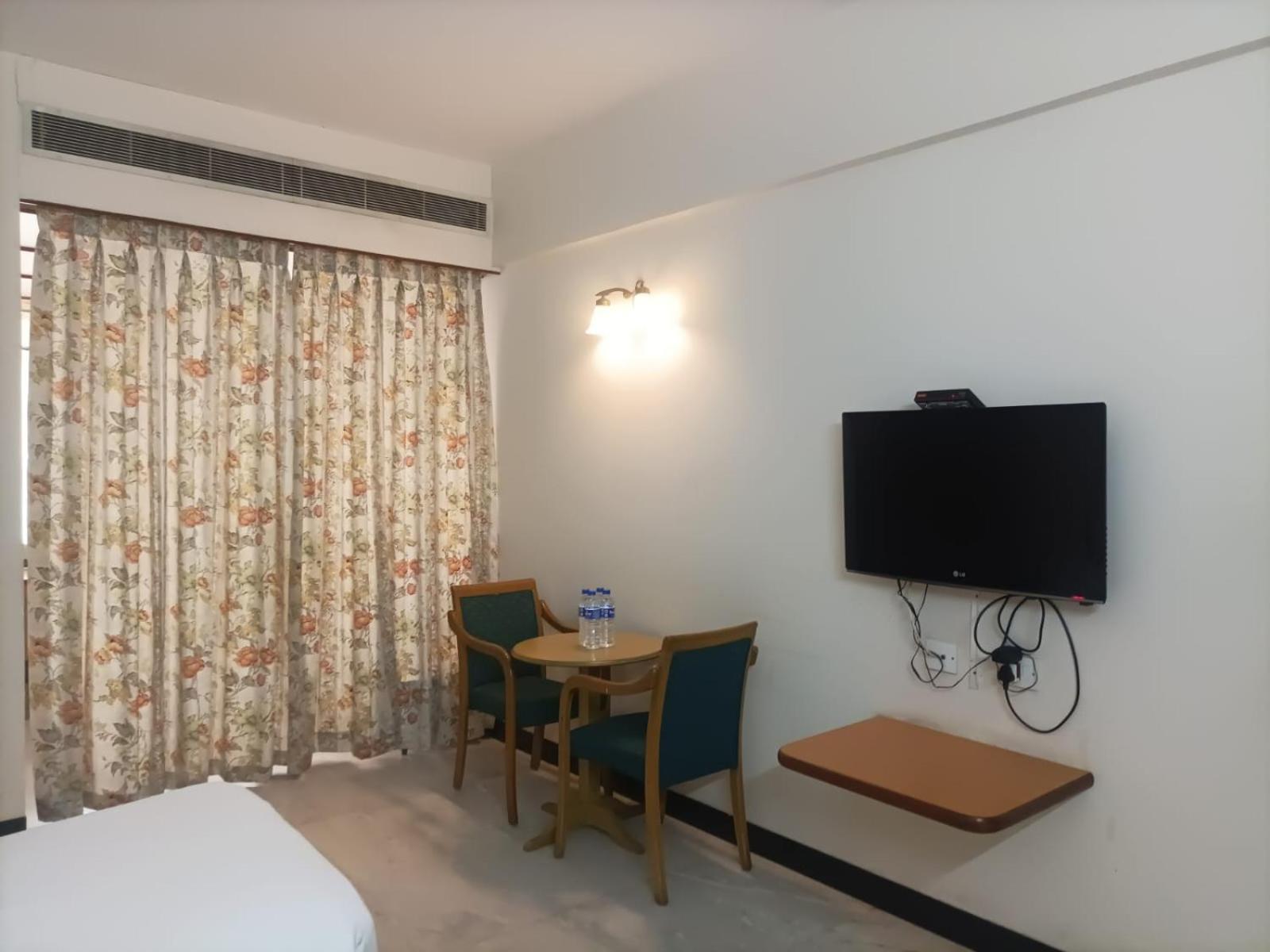 Bell Hotel Sivakāsi Extérieur photo